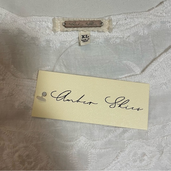 NWT New Amber Skies White Embroidered Boho Top Size XL - Picture 7 of 10